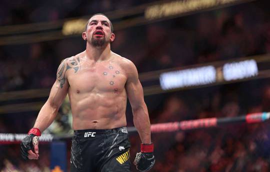 Whittaker: "The day of the fight with Costa, I woke up with the flu"