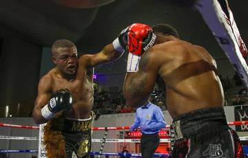 Makabu schlug Mchunu nach Punkten