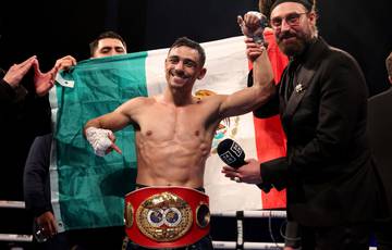 Lopez-Gonzalez officially on September 15 for the IBF title