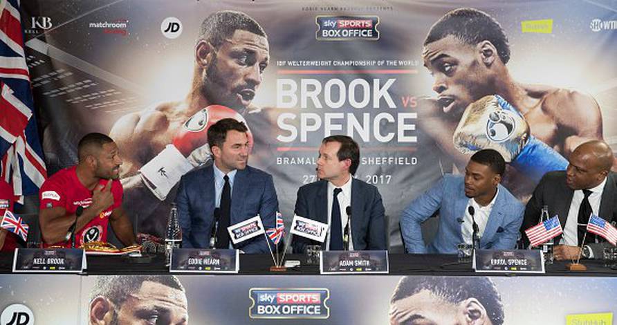 Брук и Спенс встретились на пресс-конференции (фото)