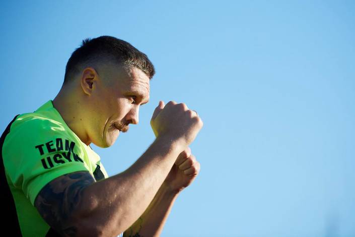 Photos and videos from Usyk's open training