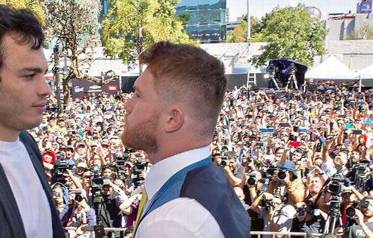 Canelo, Chavez willing to bet entire purses on fight