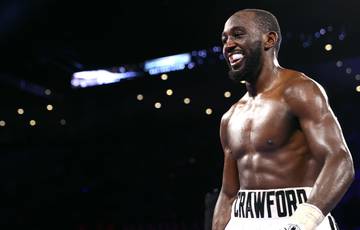 The former champion believes that Crawford is stronger than Mayweather at the peak