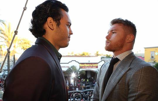 Chavez Sr. convinces Canelo to end wager