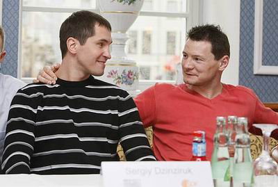 Сергей Дзинзирук и Жолт Эрдей на пресс-конференции в Дрездене