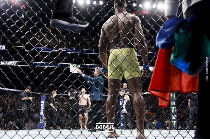 Miocic vs. Ngannou - 20.01.18, fight results, highlights ...