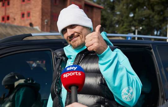Usyk arrived in London: "Anthony, I'm here!"