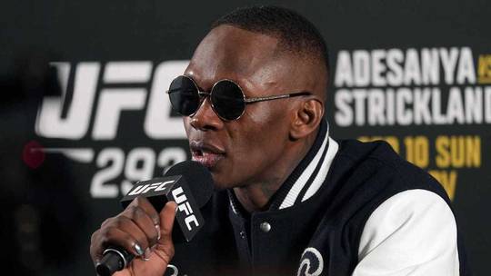 Adesanya, nombrado mejor peso pesado de la historia de las MMA