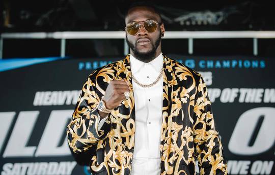 Wilder: “I tried three times to get a fight with Usyk”