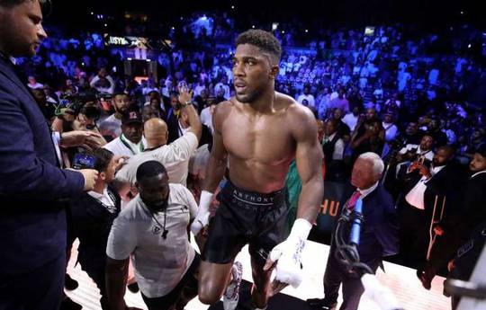 White veut une revanche avec Joshua plus qu'un combat avec Wilder