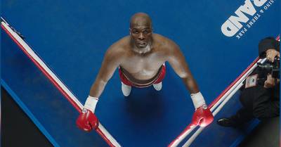 Larry Holmes lâche une vérité sur un boxeur iconique : "Une telle fraude"