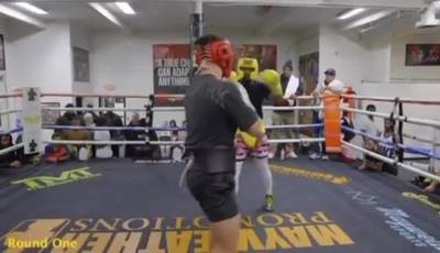 Mayweather showed how he sparred before the exhibition fight on February 25