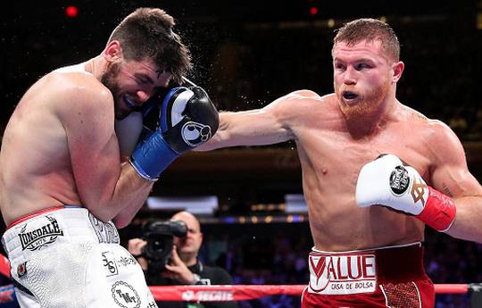 Canelo Alvarez vs Rocky Fielding. Full fight video