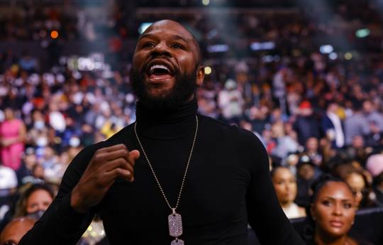 Mayweather to hold an exhibition in Dubai on February 20