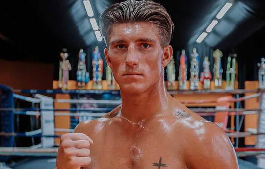 What time is Gradus Kraus vs Ross McGuigan tonight? Ringwalks, schedule, streaming links