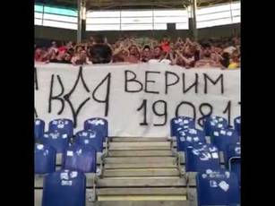 Metalist Fans supported Gvozdik before his fight with Baker