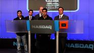 Амир Хан и Пол Малиньяджи в помещении NASDAQ на Times Square