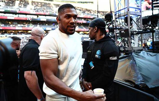 Хірн пояснив, чому Джошуа обрав у суперники Пренгу