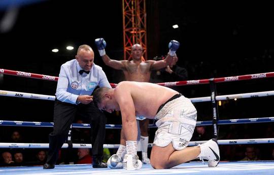 Hearn kritisierte den Schiedsrichter des Kampfes Wardley - Hoonie