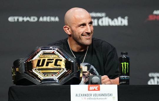 Volkanovski named the condition for the fight with Sterling