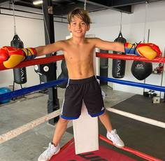 Arturo Gatti Jr follows his father's footsteps (video)