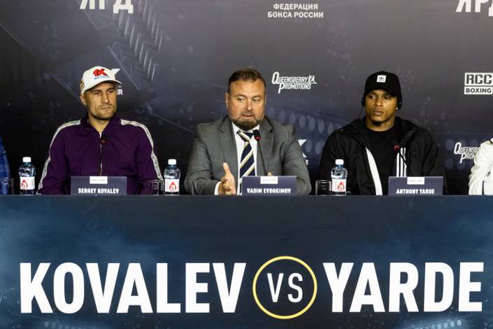 Kovalev and Yarde meet at a presser (photos + video)