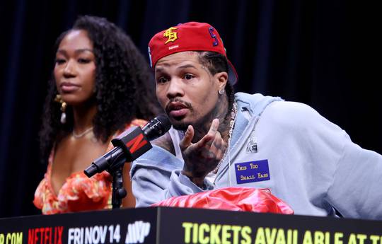 Нэтфликс ищет замену для Дэвиса