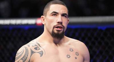 Whittaker contou como está a decorrer a preparação para o combate com Chimaev