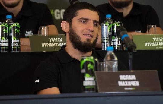 Makhachev doesn't think the fight with Dos Anjos will be an eliminator