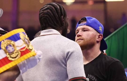 Alvarez reacted to the fight announcement with Crawford