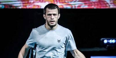 Nurmagomedov behält den Bellator-Meisterschaftsgürtel