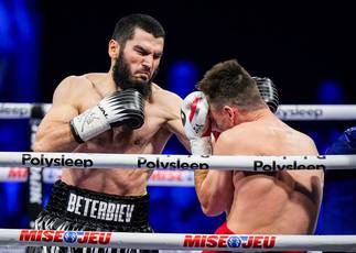 Beterbiev: "Veel dingen hadden beter gekund in het gevecht met Smith"