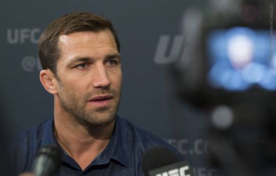 Rockhold interested in fight with Costa