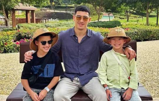 A Bivol le gustaría que sus hijos se iniciaran en el boxeo