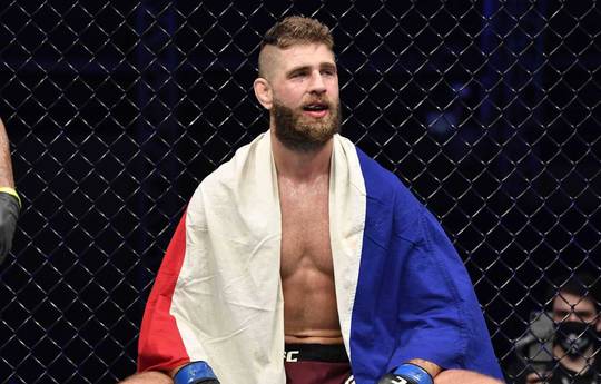 Прохазка відмовився побитися на UFC 317 через незвичайну причину