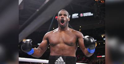 Frank Warren répond sans détour au sujet du prochain combat de Daniel Dubois : "Ce n'est pas si simple".