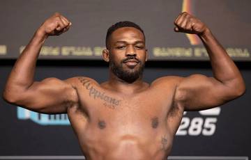 Jones could retire after Miocic fight?