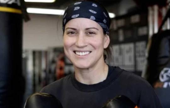 Mary Spencer vs Naomi Mannes - Date, Start time, Fight Card, Location