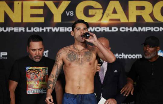 Hearn on Garcia's failed weigh-in before his fight with Haney: "I'm not sure what Floyd's advice was"
