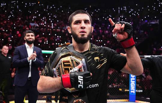 Saint-Pierre nannte die fünf besten UFC-Kämpfer