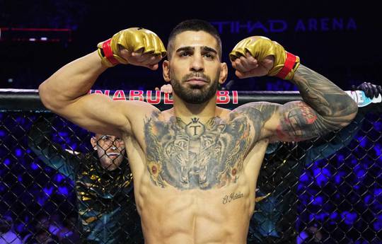 Топурия: «Если попаду по Махачеву своей правой, он отправится спать»