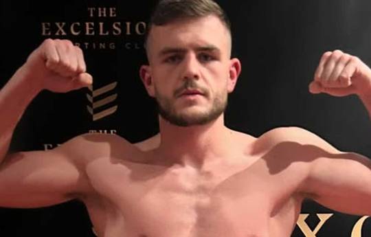 What time is Cathal Crowley vs Mikołaj Rabczak tonight? Ringwalks, schedule, streaming links