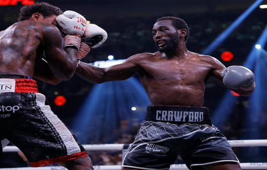 Jaron Ennis lanza un audaz desafío a Terence Crawford: "Estoy listo para hacer historia"