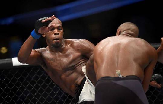 Jones: "In heavyweight I would have beaten Cormier even harder than I did in light heavyweight"