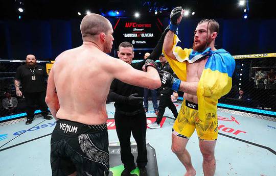 Донченко разгромно победил Мороно и другие результаты UFC Fight Night 266