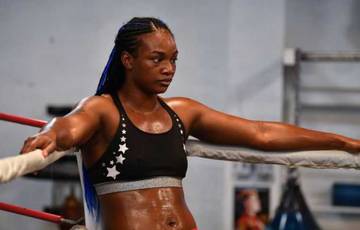 Die Frauenbox-Legende Shields kommentierte das Video von ihrem Knockdown