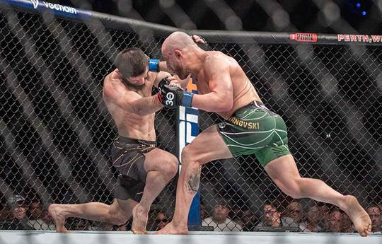 "Alex wird es dieses Mal schwerer haben." Der ehemalige UFC-Champion gab eine Prognose für Makhachevs Rückkampf gegen Volkanovski ab