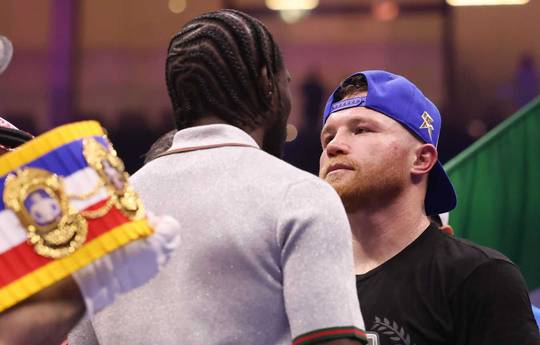 Crawford revealed the amount of his fee for the fight with Canelo