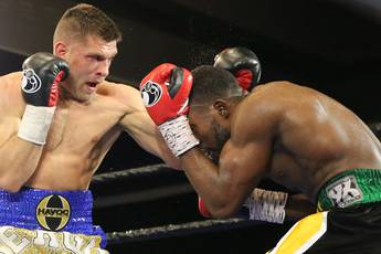 Derevyanchenko destroys Russell (+video)