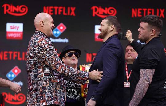 Екс-промоутер Усика оцінив шанси Махмудова в бою з Ф'юрі